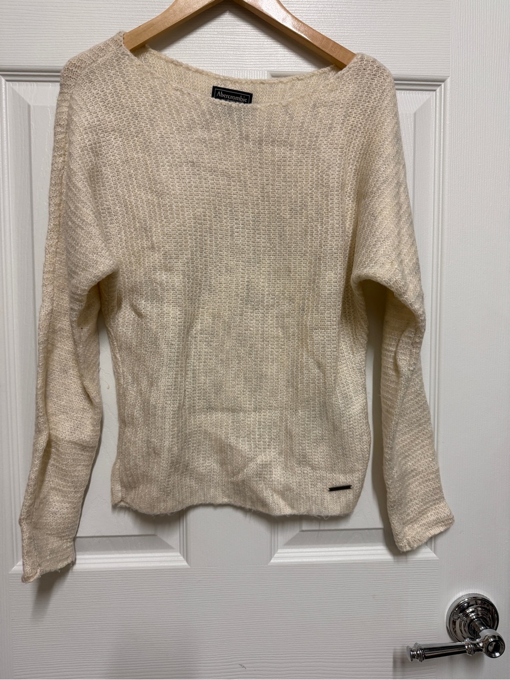 Abercrombie & Fitch Cream Lightweight Knit Scoop Neck Sweater